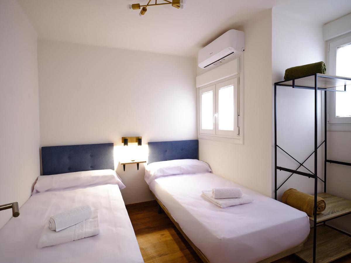 Leo Home- Bright & Centric 3 Bedrooms Apartment With Private Parking Included Málaga Esterno foto