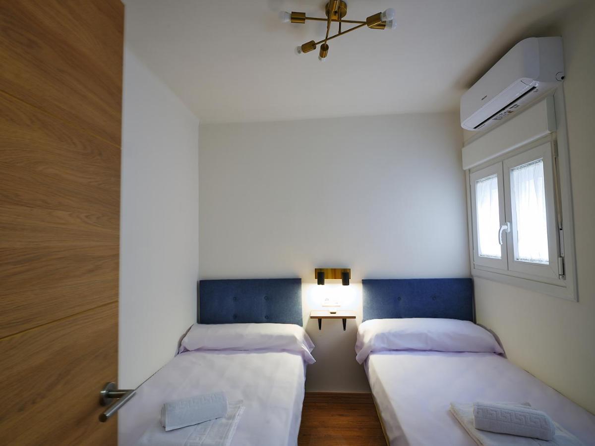 Leo Home- Bright & Centric 3 Bedrooms Apartment With Private Parking Included Málaga Esterno foto