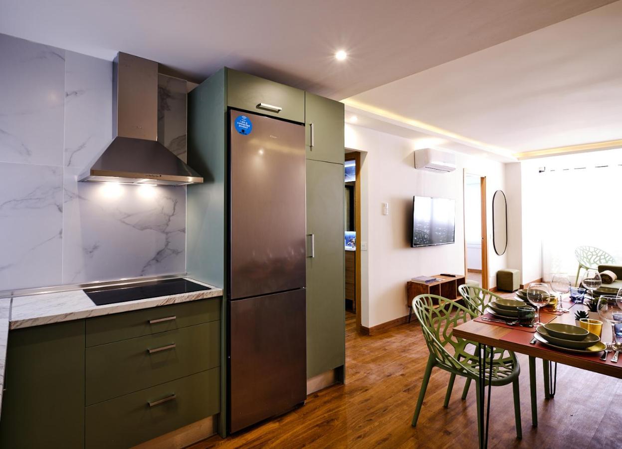 Leo Home- Bright & Centric 3 Bedrooms Apartment With Private Parking Included Málaga Esterno foto