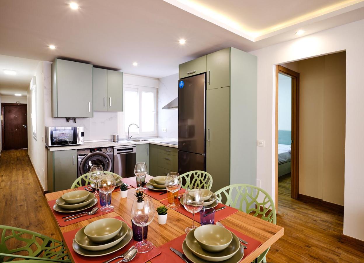 Leo Home- Bright & Centric 3 Bedrooms Apartment With Private Parking Included Málaga Esterno foto